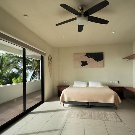 Cuxos Hotel Beachfront Isla Mujeres Esterno foto