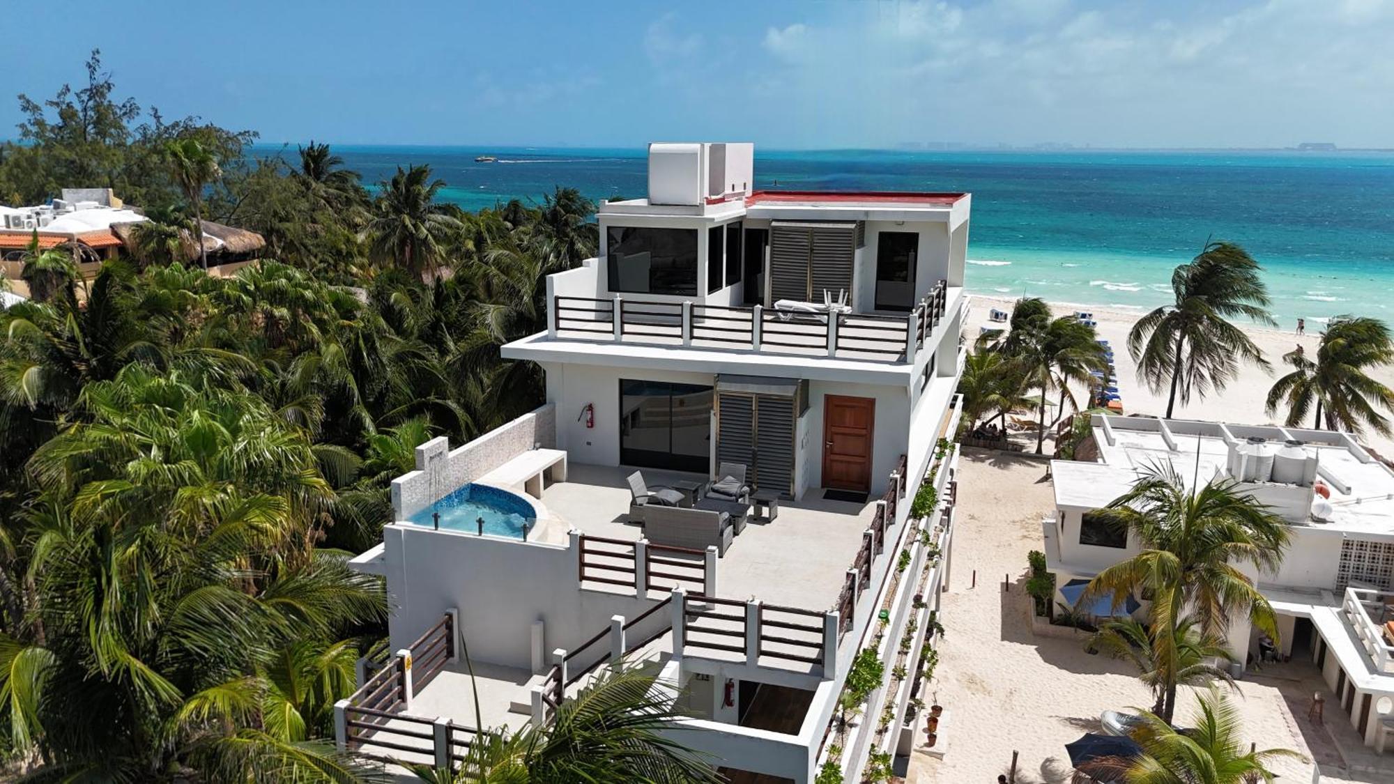 Cuxos Hotel Beachfront Isla Mujeres Esterno foto